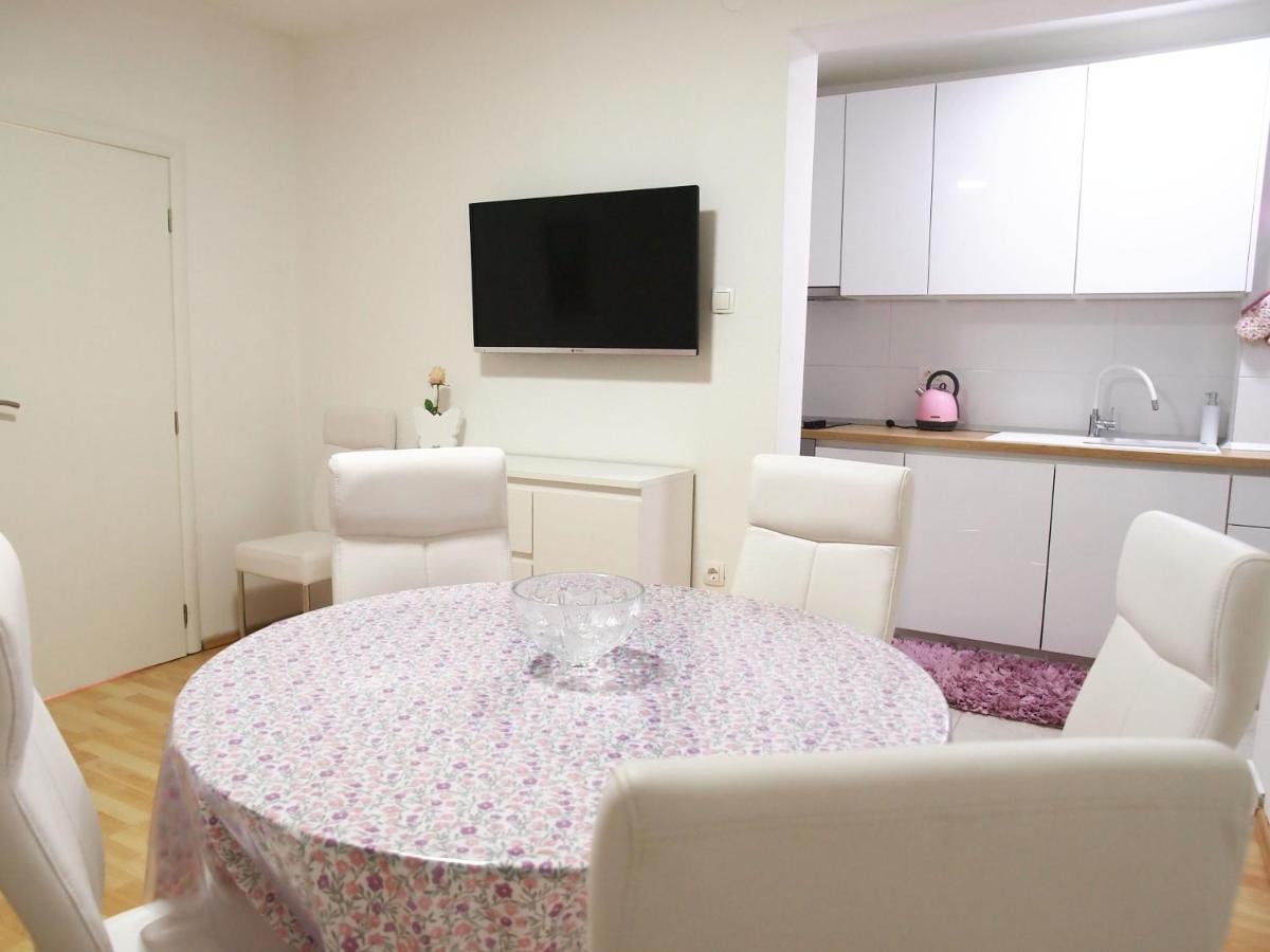 Apartmani Igor Макарска Екстериор снимка