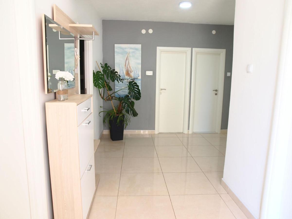 Apartmani Igor Макарска Екстериор снимка