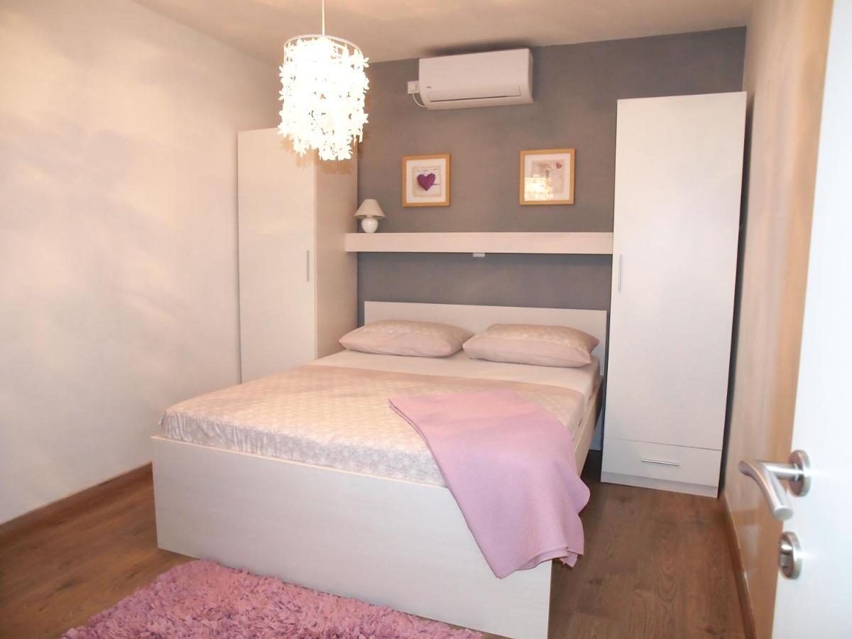 Apartmani Igor Макарска Екстериор снимка
