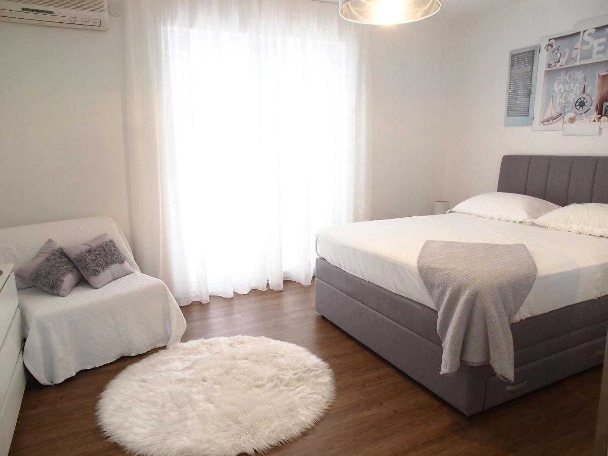 Apartmani Igor Макарска Екстериор снимка